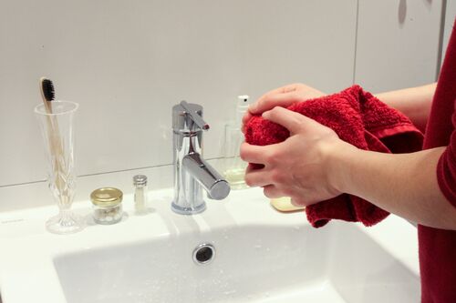 Hand hygiene toothbrushing